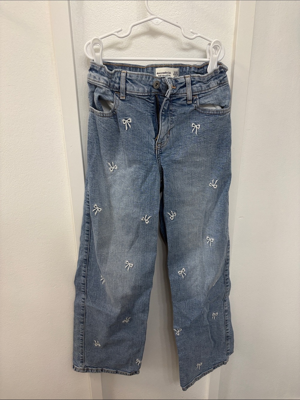 Abercrombie kids high rise wide leg jeans with bows girls 11/12